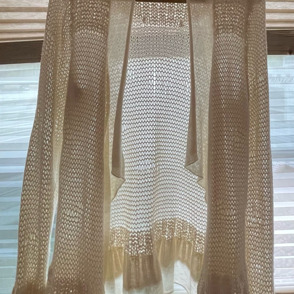 Chicos sz 2 (or M) gorgeous cream crocheted 100% cotton with sheer cotton trim